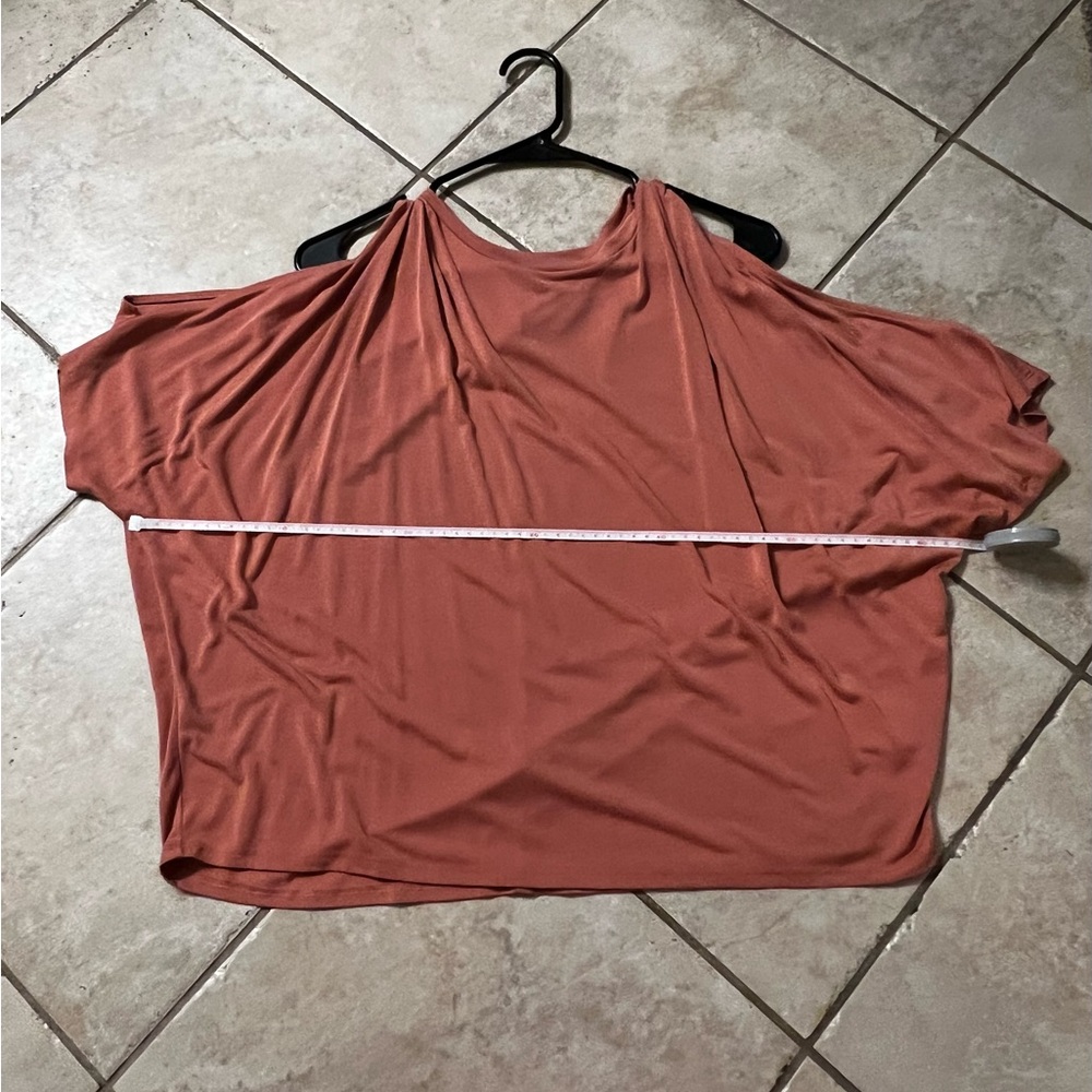 Express Rust Orange Off-Shoulder Top - Picture 3 of 4